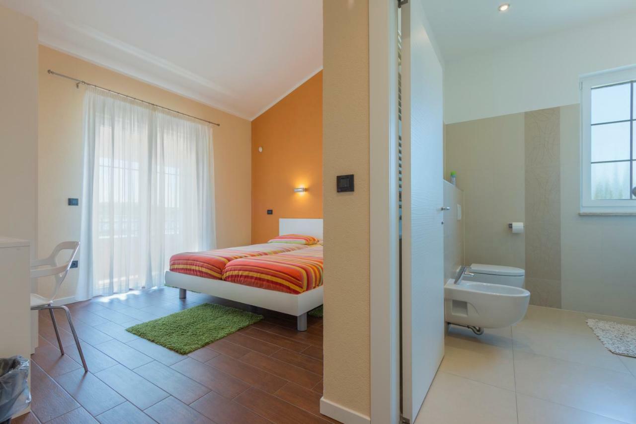 Villa Suprema Pomer Bagian luar foto